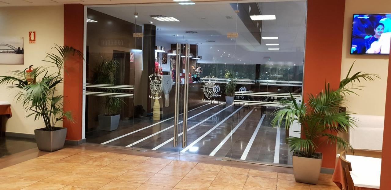 Norte Hotel Вильянуэва-де-Гальего Экстерьер фото